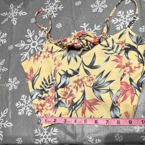 DIVIDED H&M Camisole Crop Top - Picture 9 of 10